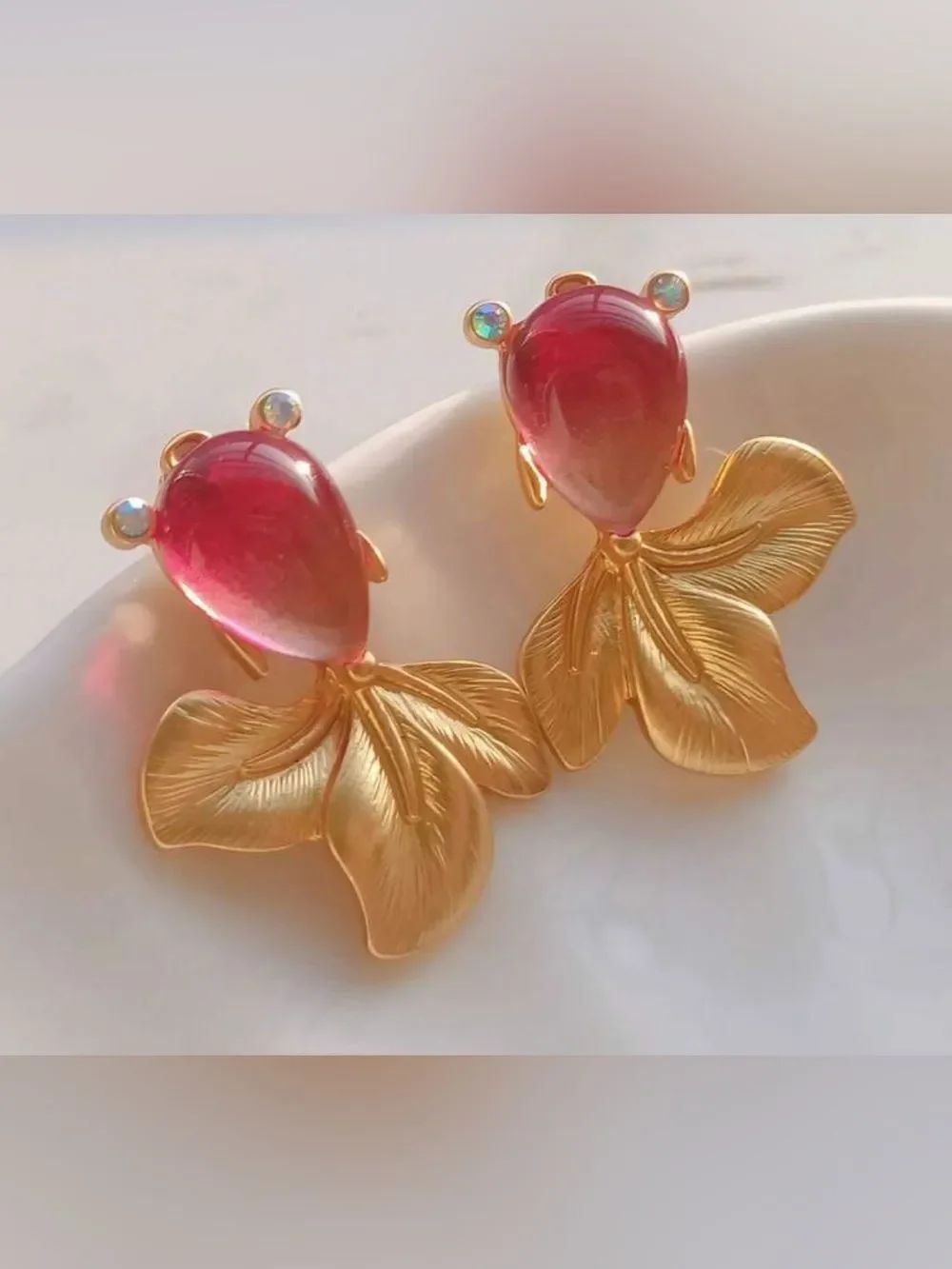 Gold Pink Fish Earrings N1479
